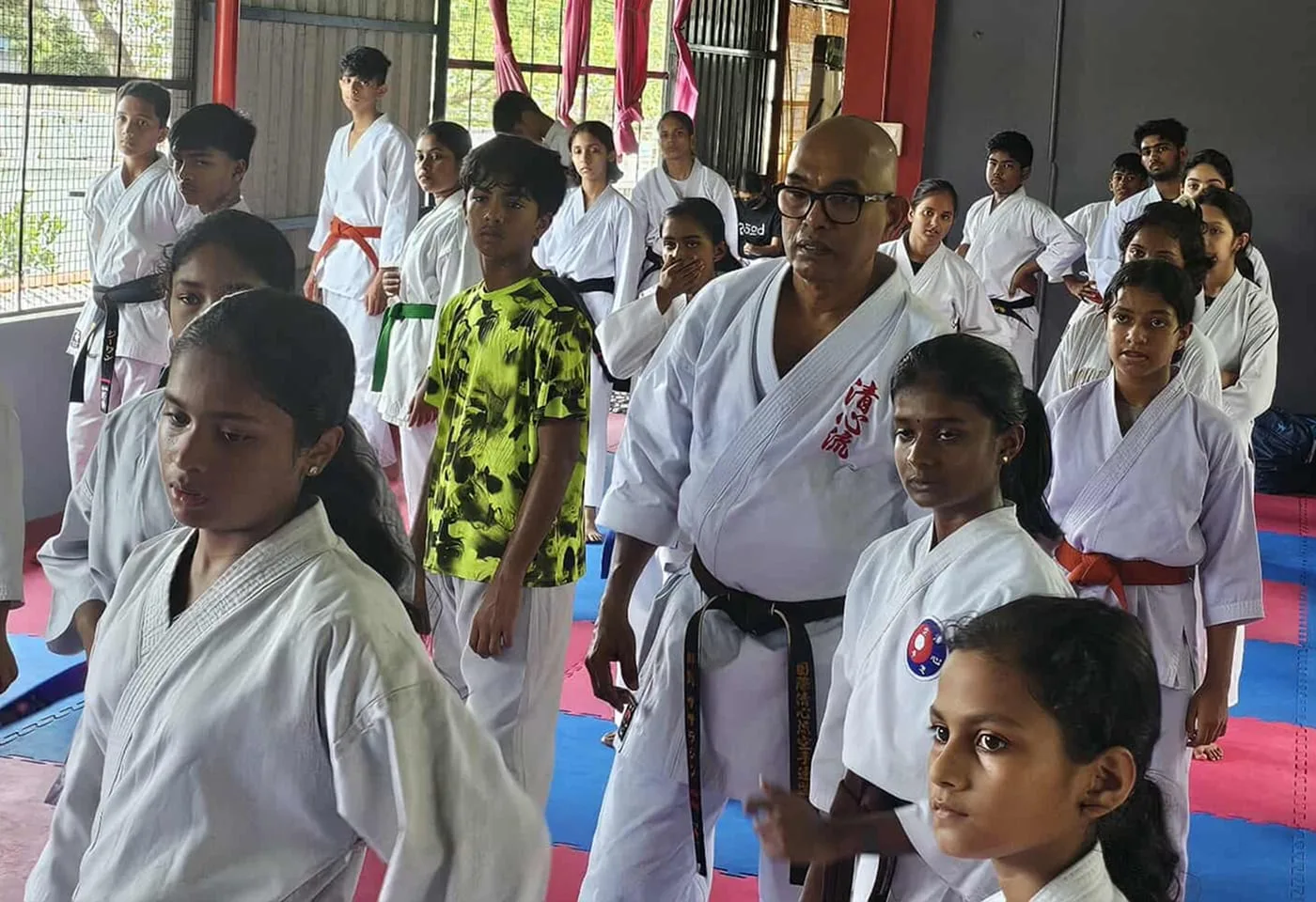 Group training session at an overseas Seishin-ryu dojo